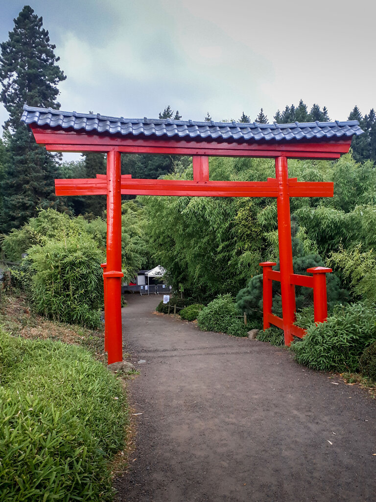 Parc Oriental - Torii   Eingang 